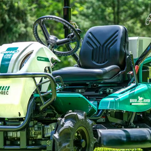 Producto estrella: Tractor cortacésped diésel subcompacto Kubota BX2360 de 23 HP, 4x4, multiusos para agricultura y paisajismo - Product Image 1