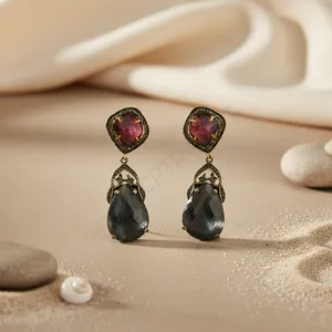 Magnifiques boucles d'oreilles pendantes en saphir et rubis pour femmes - Product Image 2
