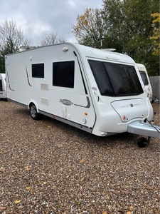 Petite caravane de camping-car en aluminium sur mesure avec design européen, idéale pour un usage en appartement, disponible. - Product Image 2