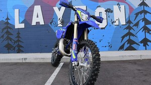 VENTES EN COURSE POUR la Nouvelle Moto Tout-Terrain <span class=keywords><strong>Enduro</strong></span> ShercoS <span class=keywords><strong>125</strong></span> SE-F Factory 2T 125cc 2026 Fabriquée aux États-Unis >80km/h - Product Image 6