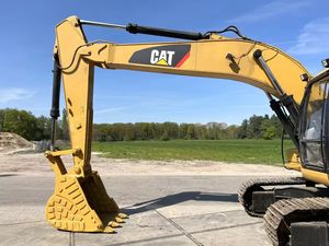 Excavatrice sur chenilles d'occasion Cat 325D de 25 tonnes, modèle original japonais Caterpillar Cat325D2L, en promotion - Product Image 3