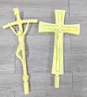 Croix imprimée SLA en 3D-Peinture en aérosol or et argent