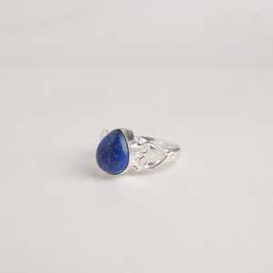 Bague en argent sterling avec lapis-lazuli bleu ovale taillé à la main, certifiée IGI, élégante, cadeau pour femme - Product Image 5