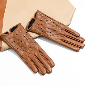 Gants en cuir d'agneau pour femmes avec écran tactile et clous dorés, écologiques, pour un usage quotidien en hiver, pour le cyclisme et les sports de plein air - Product Image 3