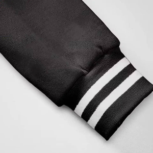 Vente en gros 2024 veste universitaire en satin pour femmes broderie en chenille équipe universitaire noire manches en cuir personnalisées veste à motif imprimé - Product Image 5