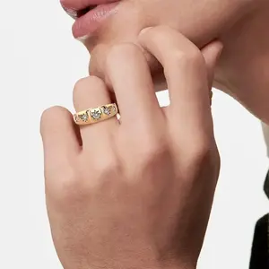 Anillo de Lujo para Hombre con Moissanita, Diseño de Dios Sol, Oro de 10k, Corte Brillante Redondo, Joyería de Moda al por Mayor - Product Image 2