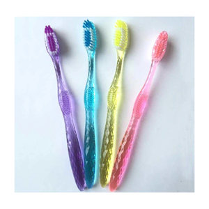 แปรงสีฟันสำหรับผู้ใหญ่แบบพับเก็บได้สีใสพร้อมขนแปรงอ่อนนุ่มด้ามพลาสติกแบบใช้แล้วทิ้งปรับแต่งได้ - Product Image 1