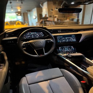 Audi e-tron Sportback Premium Plus 2022, el más vendido, con doble motor, tracción total y sistema de suspensión neumática adaptativa. - Product Image 3