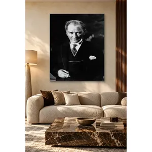 Fida Smiling Ataturk Portrait en noir et blanc sur toile - Product Image 2