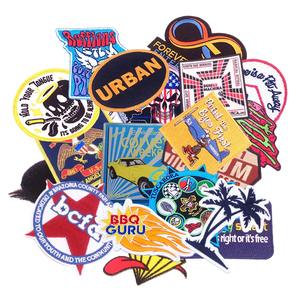 Patchs thermocollants brodés en 3D personnalisés prix d'usine Patch de transfert de chaleur en tissu sergé pour vêtements, chapeau et habillage en forme de fleur - Product Image 1