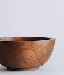 Bols en bois durables pour servir la cuisine à la maison et à l'hôtel Ensemble de vaisselle en bois fait à la main, parfait pour un repas écologique - Product Image 3