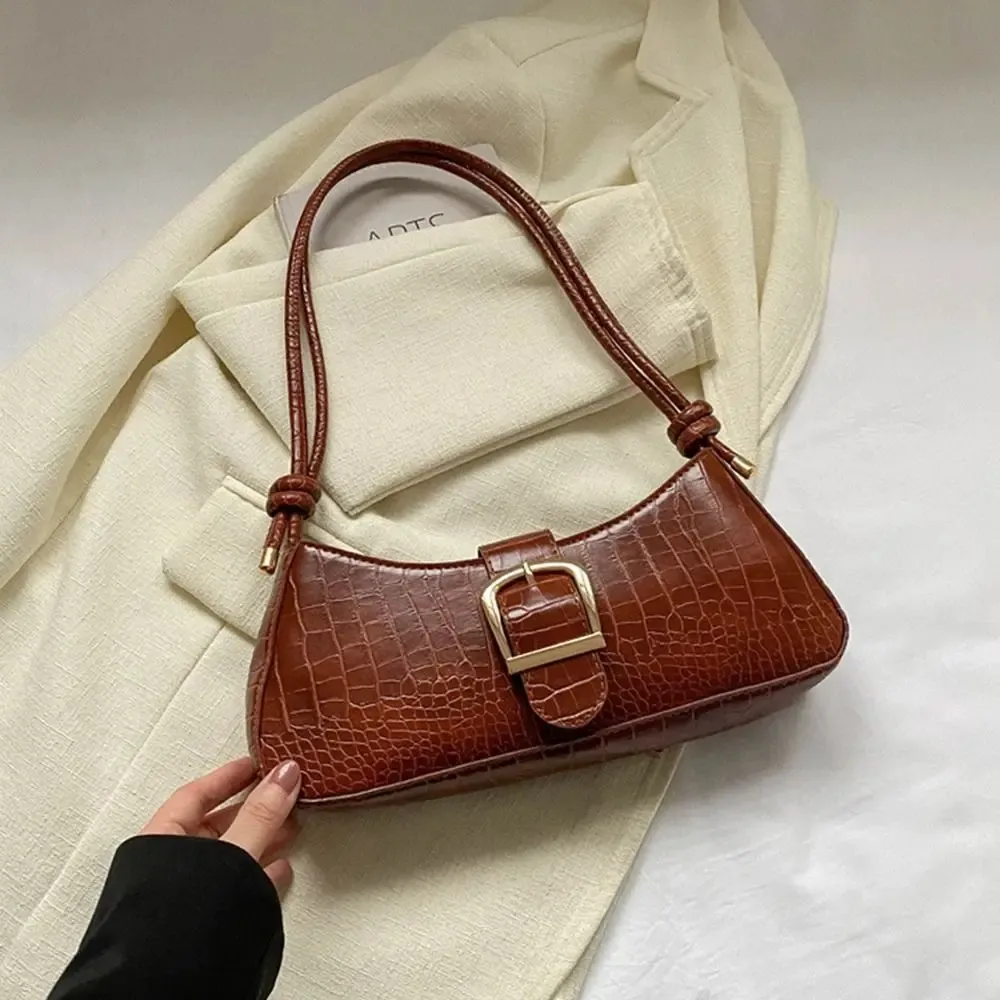Bolsa de ombro luxuosa em couro PU para mulheres, bolsa de mão com logotipo personalizado, mais recente moda, uso diário ao ar livre