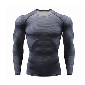 Chemise de compression de sport pour hommes personnalisée Sublimation Digital Printed Gym Fitness Male Rash Guard Solid Pattern Sporty Style - Product Image 1