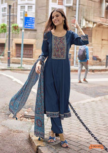 ชุดเดรสผ้าไหมสไตล์อินเดีย vichitra พร้อมกางเกงผ้าคอตตอนทำมือปักลายดอกไม้สำหรับงานปาร์ตี้ - Product Image 2