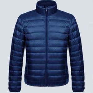 Chaqueta de Plumón Personalizada para Hombre, Azul Marino, Invierno, Ultraligera, Aislada, Impermeable, Cortavientos, con Bordado a Cuadros - Product Image 1