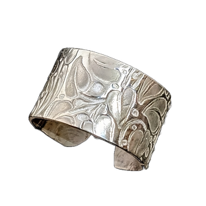 2026 Europe women jewelry Inspired Jewelry Trends Blending Brass Flower Cuff Brands Christmas Jewelry Gifts - Product Image 1