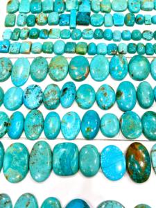 Tamaño libre Cantidad a granel Piedra preciosa turquesa natural para la fabricación de joyas Piedras preciosas sueltas - Product Image 4