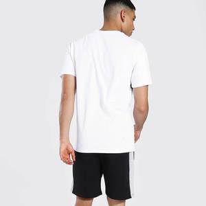 Survêtement d'été grande taille pour hommes en coton respirant avec logo graphique personnalisé t-shirt et short en polaire personnalisable ensemble uni vierge - Product Image 3