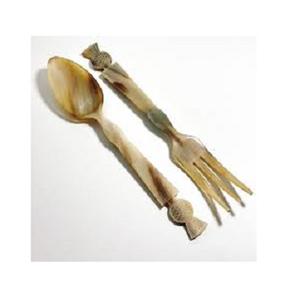 ช้อนและส้อมมีดสำหรับรับประทานอาหารเย็นทำจากเขาวัวควายฮอร์นที่มีการตกแต่งตามสั่งรวมถึงช้อนแตรและส้อม - Product Image 1