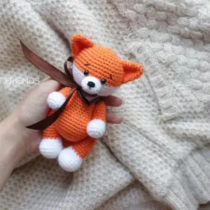 Venda quente de brinquedos de crochê feitos à mão, brinquedo de crochê pequeno fofo, imagem de gato, presente para crianças, boneco de crochê amigurumi, padrão grátis