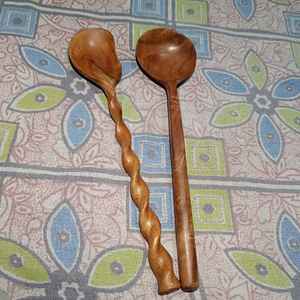 Ensemble de cuillères de cuisine de luxe en bois de neem, vaisselle en bois Margosa durable faite à la main pour les maisons modernes et les centres de villégiature - Product Image 5