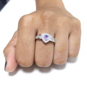 Anillo de Compromiso Personalizable con Forma de Triángulo, Piedra Azul, Diamante Cultivado en Laboratorio, Anillos de Novia Solitarios, Oro Blanco Sólido de 14K - Product Image 2