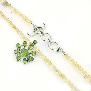 Collar de Plata 925 con Peridoto para Mujer, Elegante Joyería de Piedras Preciosas y Perlas - Product Image 1