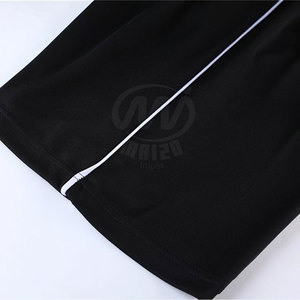 Tenues de football personnalisées 2025 pour équipes de club, ensembles uniformes sportifs en polyester 100% uni, séchage rapide et respirant, personnalisables pour équipes - Product Image 4