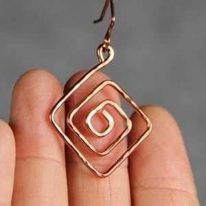 Pendientes de mujer de moda hechos a mano de diseñador de inspiración africana de latón - Product Image 5