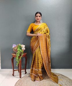 Sari Silk prêt à porter vêtements de mariage de fête indiens en prix de gros broderie traditionnelle travail banarasi khadi - Product Image 2