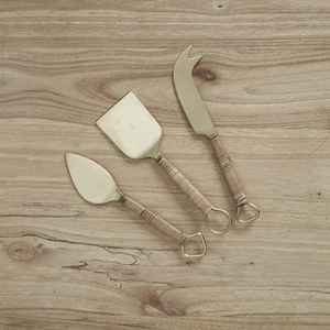 Ensemble de couverts décoratifs en bois d'acacia avec manche en rotin tressé pour le fromage - Product Image 4