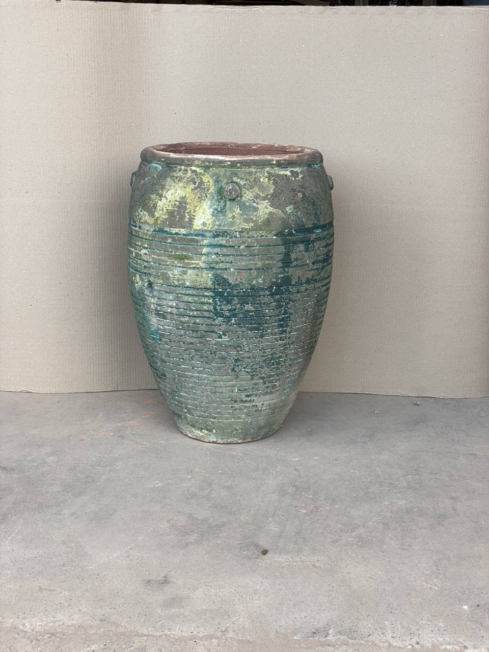 สีเขียวโบราณตามภาพ