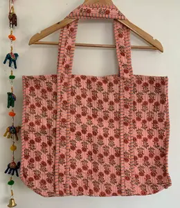 Grand sac fourre-tout professionnel de haute qualité Sac fourre-tout à fleurs colorées pour femmes Sac fourre-tout en coton matelassé - Product Image 1