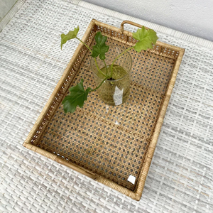 Bandeja Decorativa de Bambú y Ratán, Elegante Colección de Bandejas de Servicio de Ratán - Product Image 1