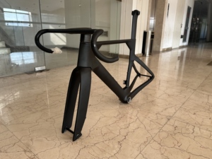 Bicicleta de Carretera 4LEAF <span class=keywords><strong>Carbono</strong></span> - Cuadro de Bicicleta de Carretera de <span class=keywords><strong>Carbono</strong></span> Aero para OEM <span class=keywords><strong>y</strong></span> Distribuidores Mayoristas - Product Image 2