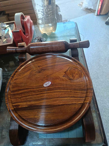 Chakla rond en bois avec support pour faire des chapatis à la maison - Rouleau en bois pour pâtisserie et rouleaux à pâtisserie - Product Image 2