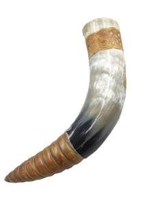 Tasse en corne naturelle en matériau durable de haute qualité avec polissage doux confortable à tenir parfait pour les événements en plein air et les cadeaux - Product Image 4