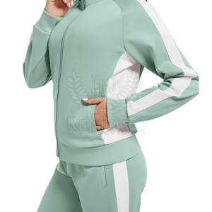 Ensemble de survêtement pour femmes à la mode Tenue deux pièces en polyester pour la course et le salon Survêtements en polyester - Product Image 5