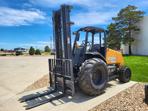 Montacargas con pluma elevadora Case 588H usado del 2023 - Product Image 2