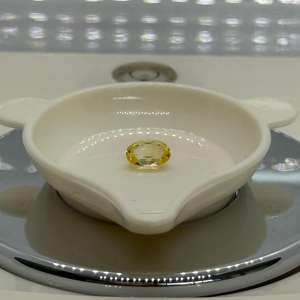 พลอยไพลินสีเหลืองธรรมชาติรูปวงรีอบด้วยความร้อน1.00กะรัต - Product Image 1