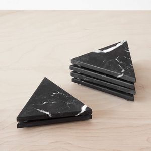 Ensemble de caboteur en marbre fait main rustique avec un design unique idéal pour les cuisines de ferme et la décoration de table à manger traditionnelle - Product Image 1