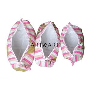 Juego de Bolsas de Maquillaje de Viaje Cosméticas de Algodón con Estampado Floral Elegante, Juego de Tres Bolsas con Cremallera y Borla Acolchadas Ecológicas - Product Image 4