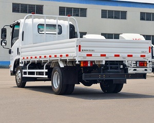 Camión Isuzu ELF Usado del 2013 con Plataforma Abatible de 10 pies y Capacidad de Carga de 1.5 Toneladas - Product Image 5