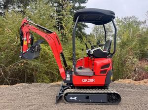 FREE SHIPPING CFG QK20R HYDRAULIC MINI EXCAVATOR 23HP PILOT CONTROLS 43" BLADE 14"DIGGING BUCKET EPA CE APPROVED HYDRAULIC THUMB - Product Image 2