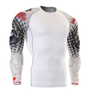 Chemise de compression haute performance MMA BJJ Rash Guard pour hommes évacuation de l'humidité et quantité minimale de commande respirant avec logo personnalisé 10 pièces - Product Image 2