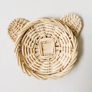 Posavasos de ratán en forma de oso Juego de 4 productos ecológicos Hecho en Vietnam Decoración de mesa al por mayor - Product Image 1