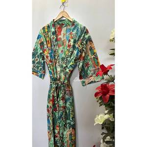 Robe de chambre artisanale bohème style kimono en coton imprimé au bloc, douce et durable, motif animal, pour l'été et la détente à la maison - Product Image 3