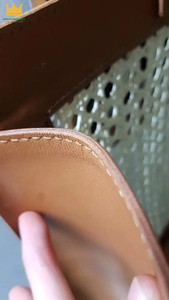 กระเป๋าหนังแท้ทรงสี่เหลี่ยมคางหมูจากเวียดนาม สไตล์วินเทจ - Product Image 3