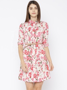 Robe mini en mousseline à imprimé floral, col en V, manches courtes, coupe trapèze avec ceinture, pour femme, idéale pour l'été et les fêtes, avec superposition transparente - Product Image 4
