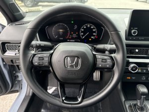Honda Civic Sport CVT d'occasion propre 2023 - Product Image 3